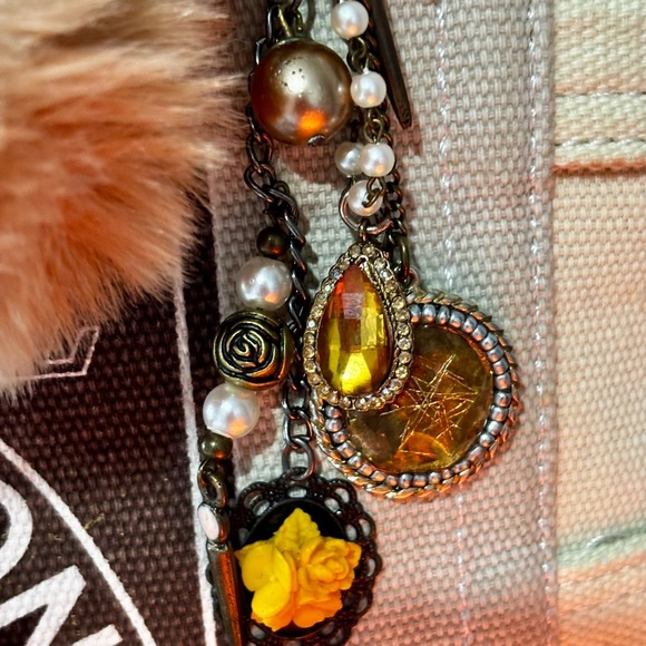 Chic Leopard Pom Pom Keychain bag tote purse Charms - Picture 7 of 10